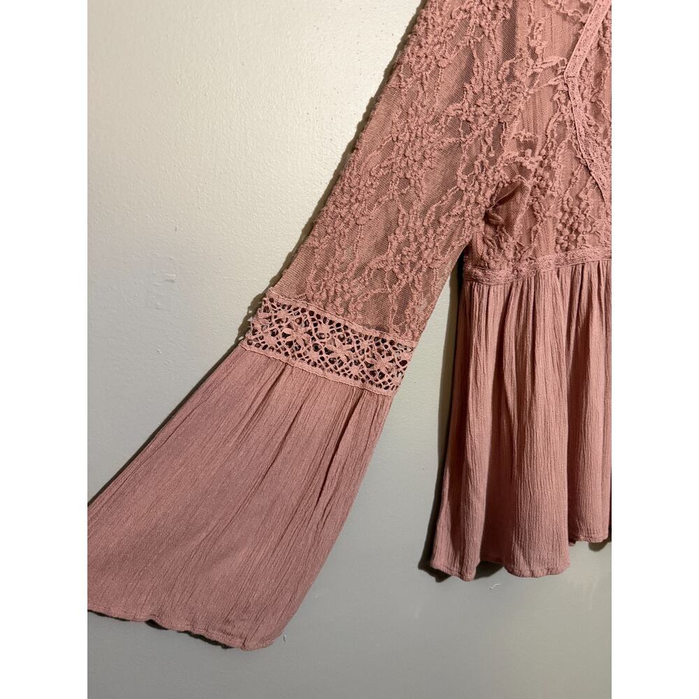American Eagle XL Dusty Rose Lace Bell Sleeve Blouse Boho Peasant Crochet Top - Picture 3 of 10